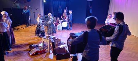 otroška folkolrna skupina Tuščak